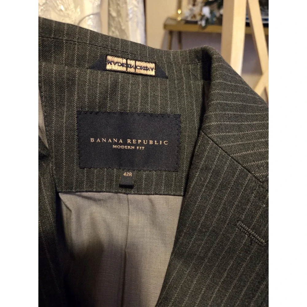 Banana Republic Modern Fit suit jacket in a classic gray pinstripe pattern,...